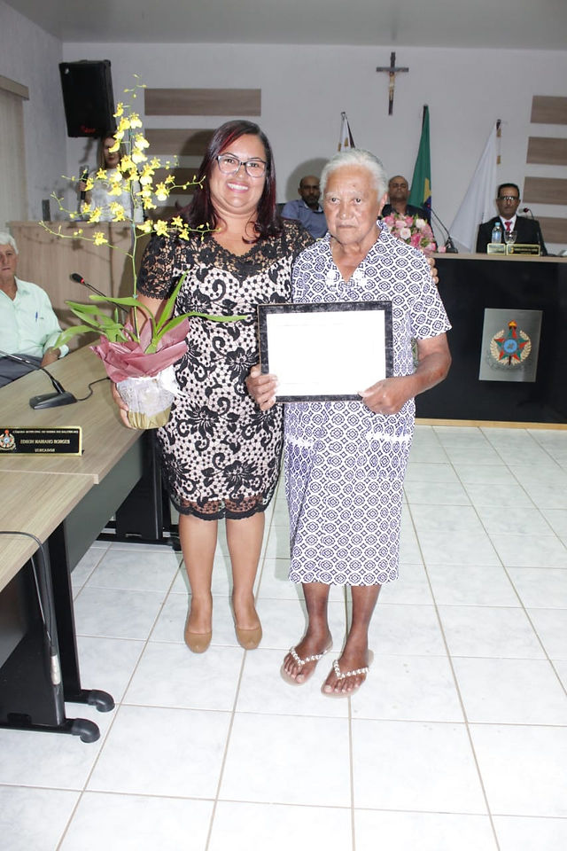 •	Elida Bonifacio/ Maria das Dores C