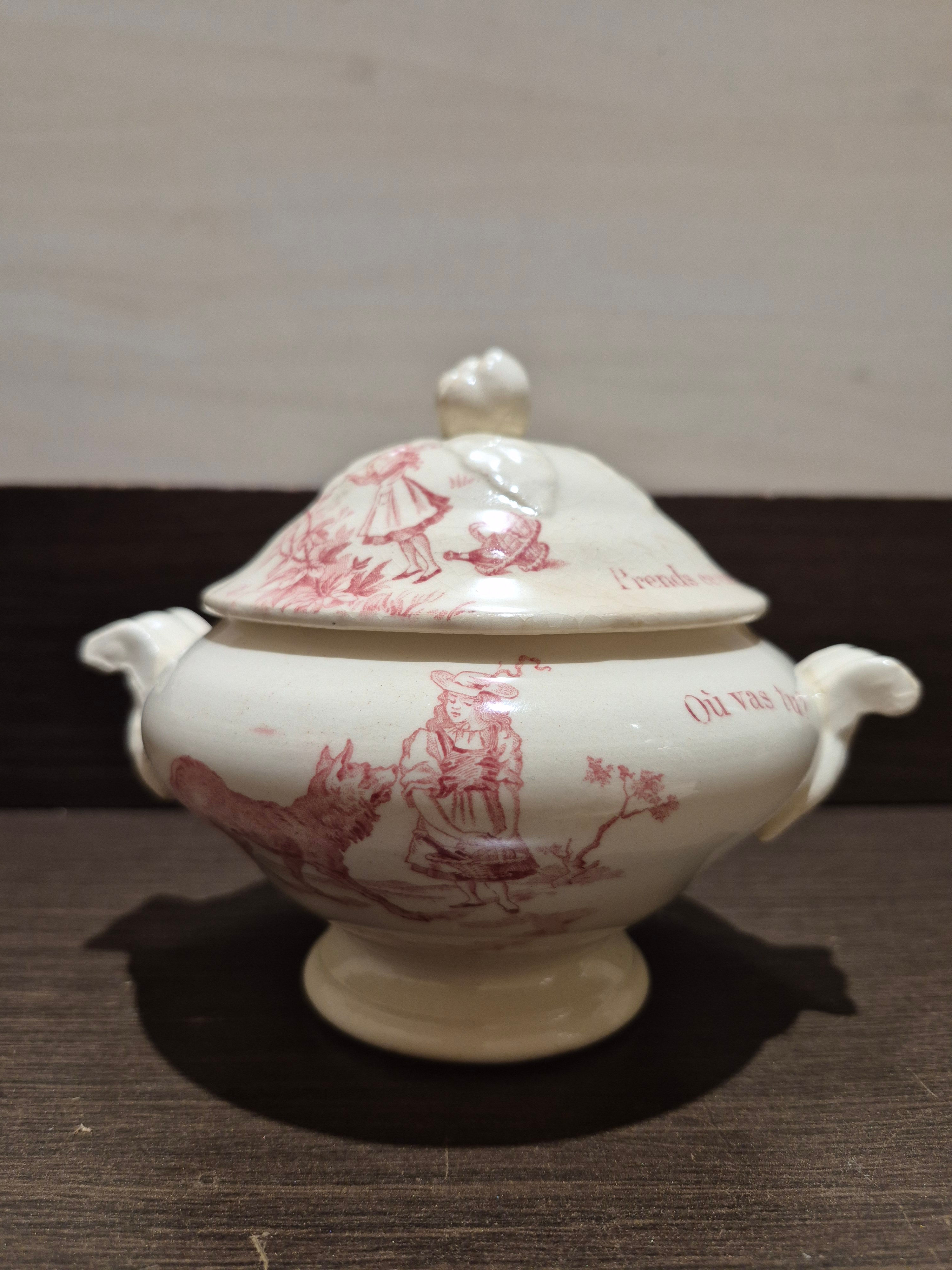 Rare Soupière de Dinette Ancienne Gien Terre de Fer Chaperon Rouge