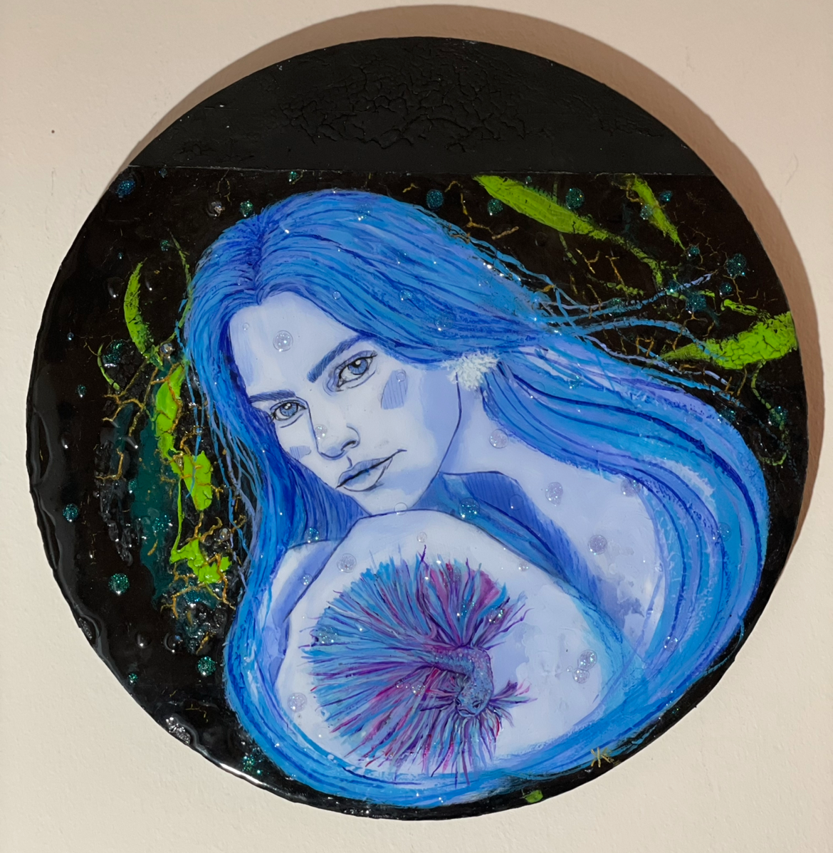 Mädchen im Aquarium