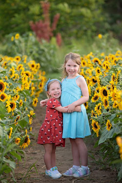 sibling-portrait-outdoors-cambridge