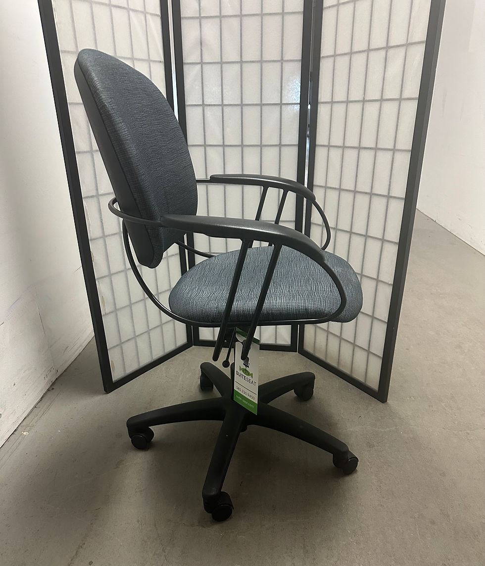 Thumbnail: Steelcase UNO Chair