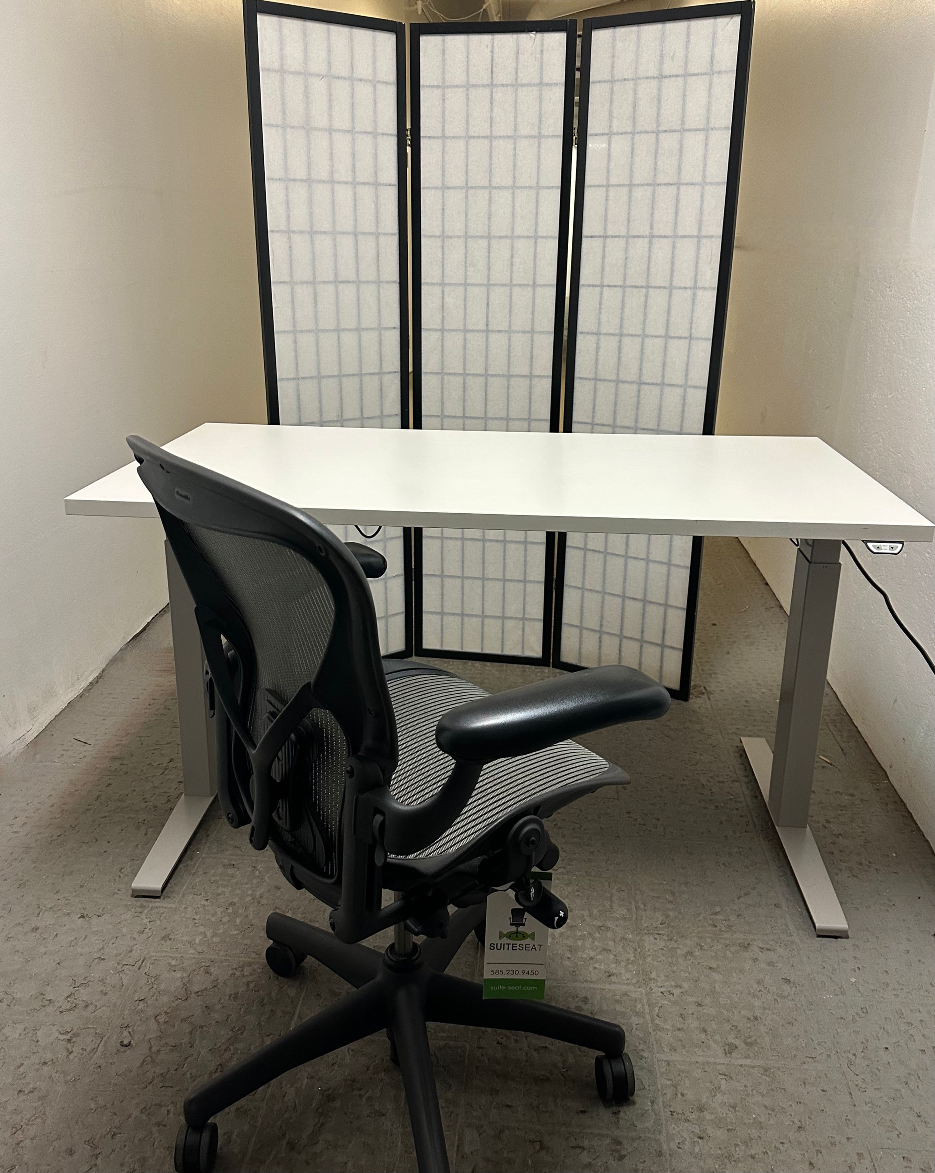 Herman Miller Motia Desk (SitToStand)