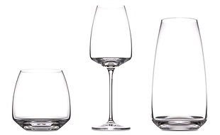 Produktfotografering av tre glas på vit bakgrund för e-handel och produktkataloger.
