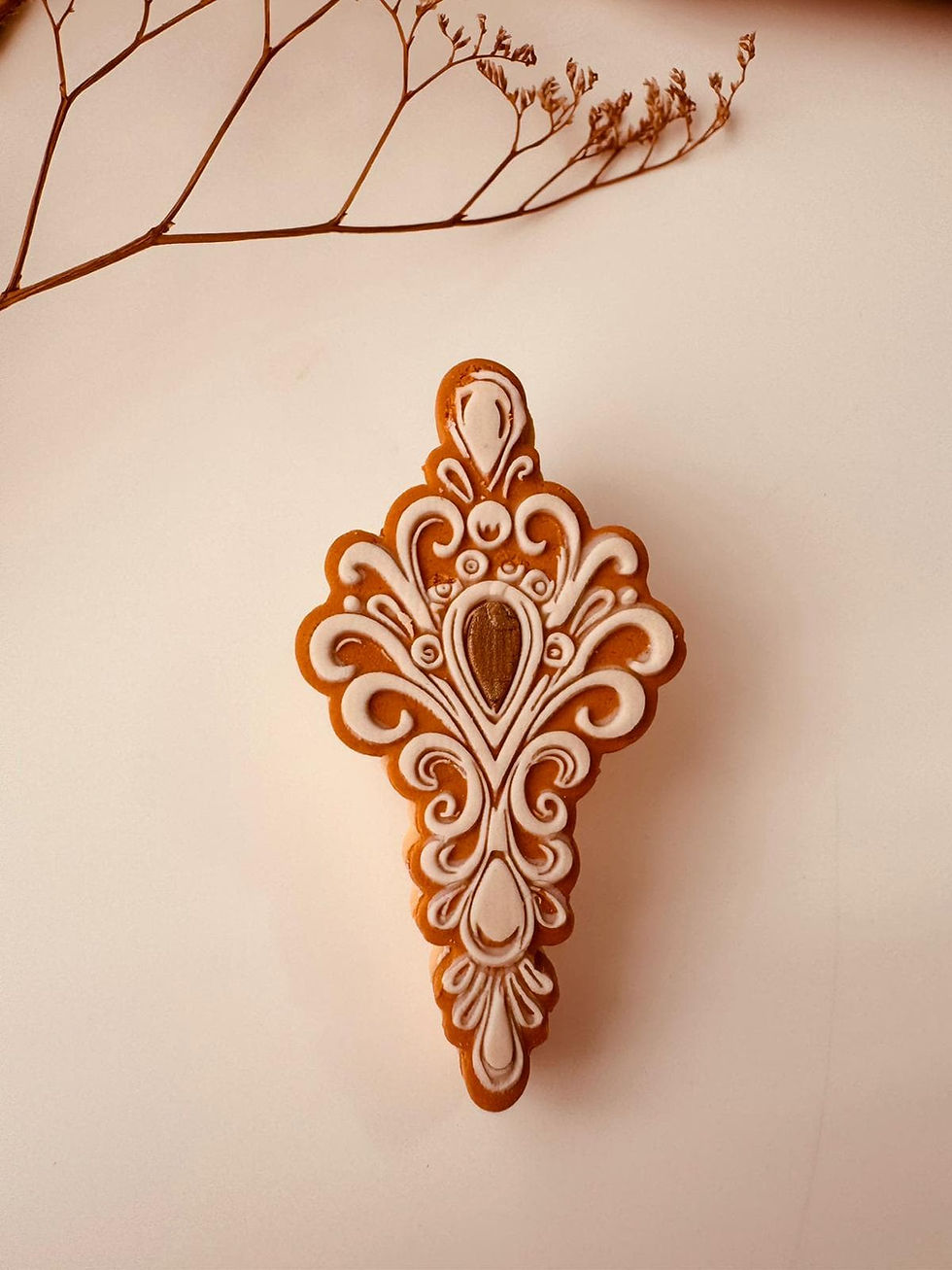 Thumbnail: Heirloom Brooch Fondant Cookie Stamp & Cutter