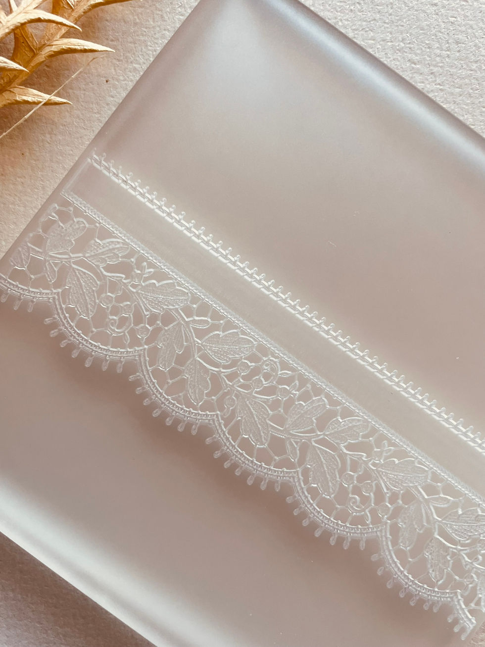 Thumbnail: Leaf Lace Ribbon Border Cookie Stamp