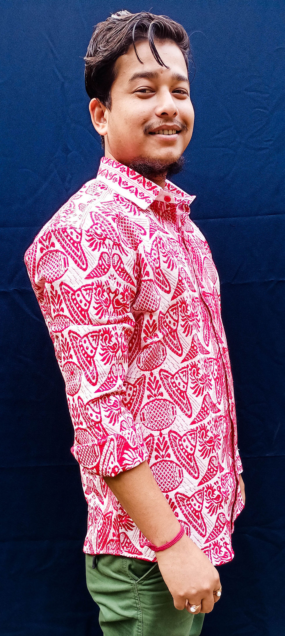 Thumbnail: Men's Full Shirt (Gamusa, Hand Woven)