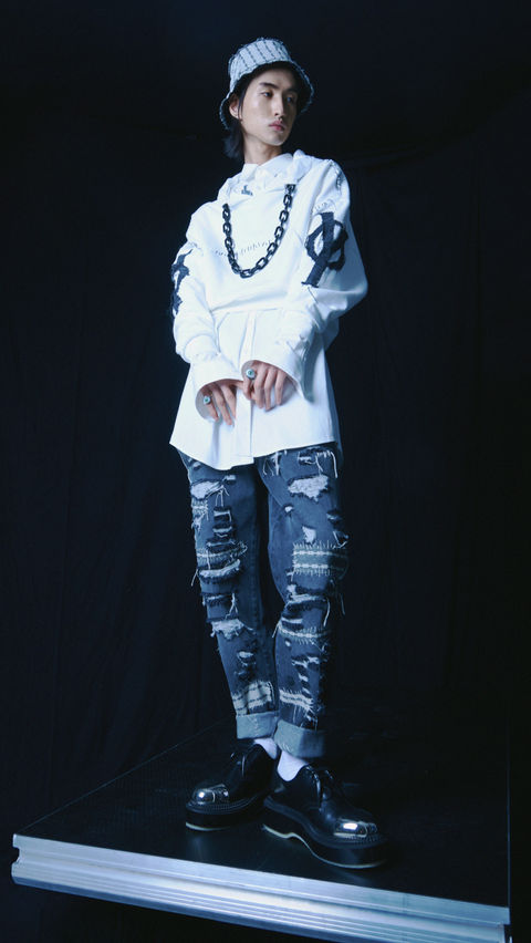 YEZAEL ANGELO CRUCIANI MAN FW 21-22 PH ALBERTO PELAYO HD20.jpg