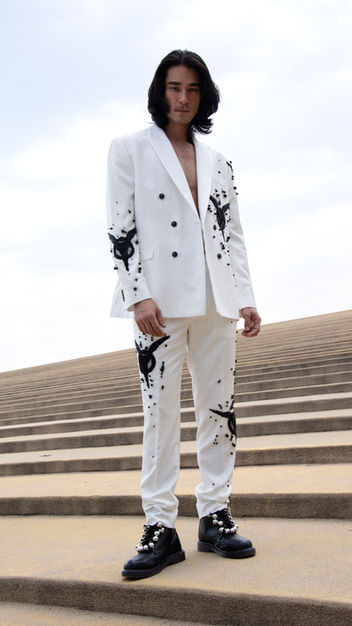 YEZAEL SS23-13 AlbertoPelayo COLOR.jpg