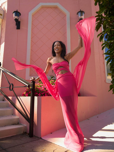 Monica Benn, Fitness & Portrait Shoot at Naples Beach Pier | South Florida Photographer