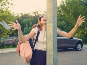 How to distract yourself from distraction?