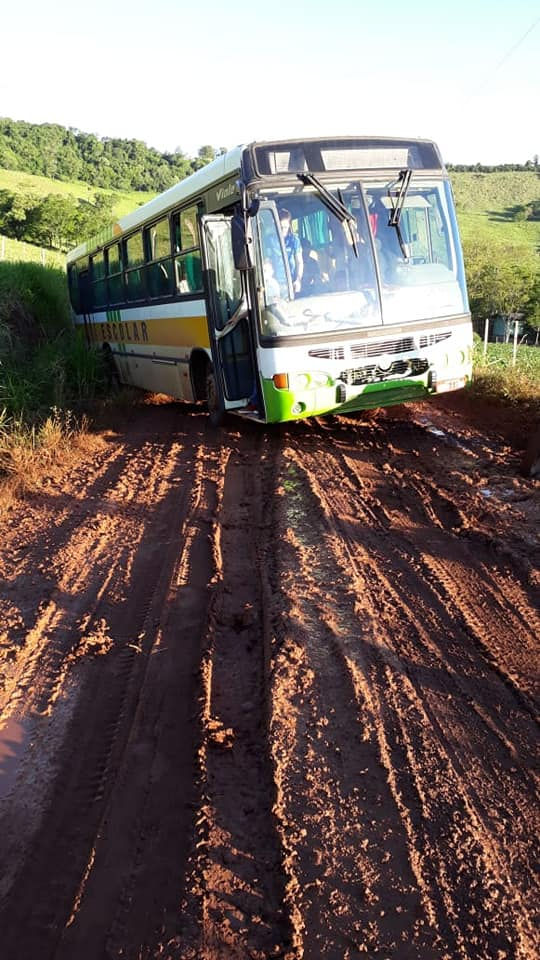 CORONEL FREITAS-POPULAÇÃO SOFRE COM MÁ CONSERVAÇÃO DE ESTRADAS