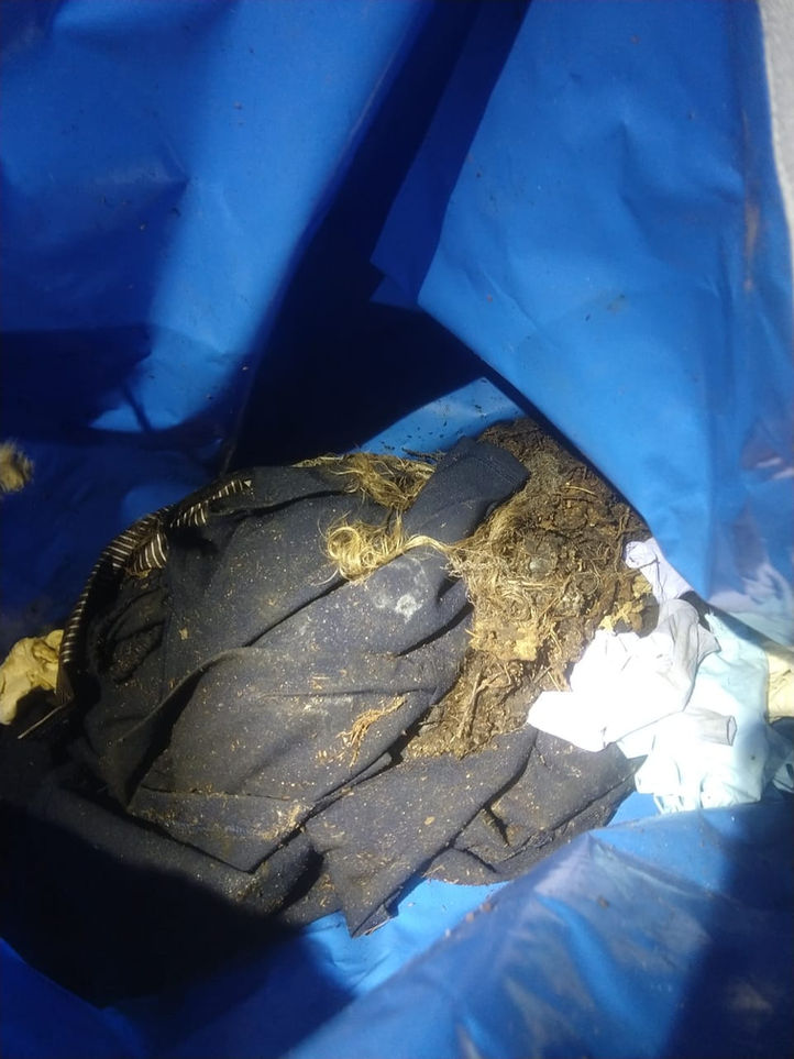 Saco funerário com roupas e cabelo é encontrado em lixão no cemitério de Ponte Serrada