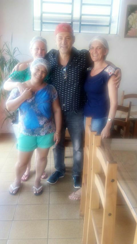 Coronel Freitas-Ator da Globo almoça no Restaurante e Pizzaria da Preta