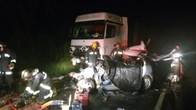 Xaxim-Acidente com carro mata 6 da mesma família entre PR e SC