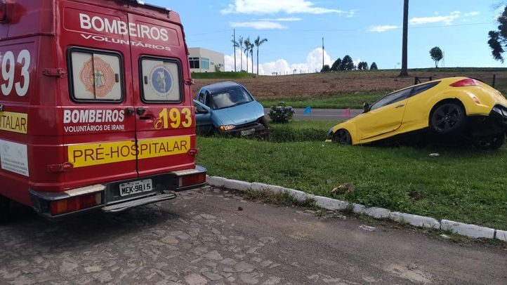 COLISÃO ENTRE DOIS VEÍCULOS É REGISTRADA NA BR-282