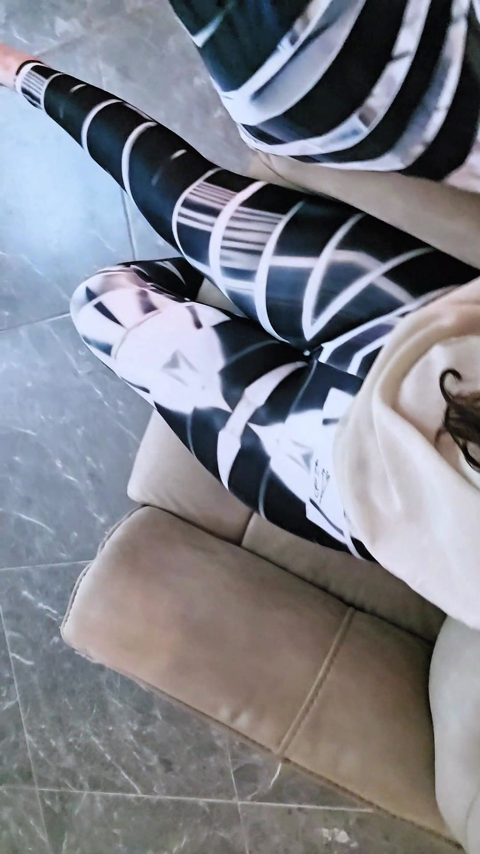 תמונה ממוזערת: Amaterasu Art Leggings: Japanese Sun Goddess Yoga Pants