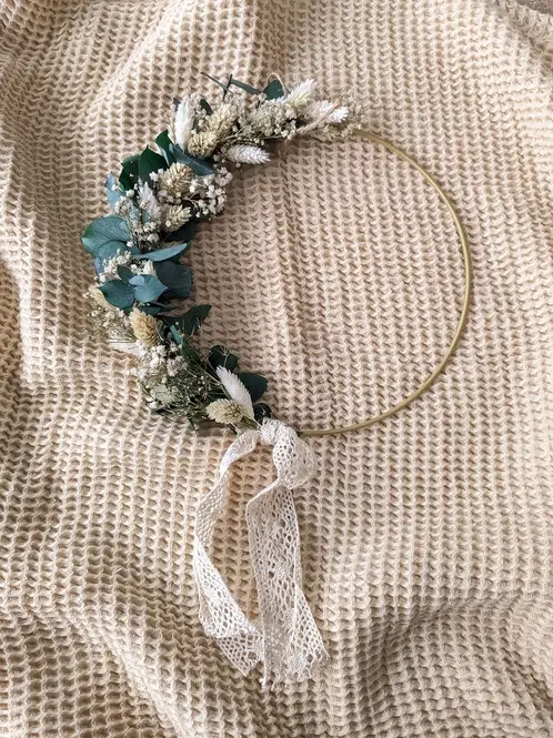 Thumbnail: Rebecca | Wall Wreath Decorated with Dried Flowers