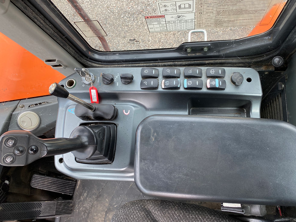 Miniatura: DOOSAN DL 250.3 + ATT. RAPIDO + BENNA SCARICO ALTO