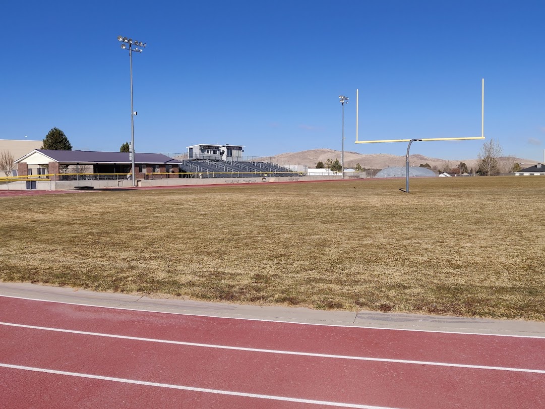 FRIDAY NIGHT LIGHTS: TWIN PIKES TEAMS GEAR UP FOR ANOTHER BIG WEEKEND OF FOOTBALL