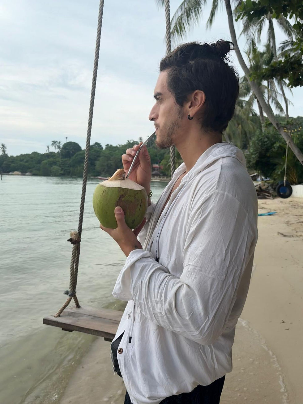 Finding Light on the Journey: Gio’s Reflections from Blessings Koh Phangan