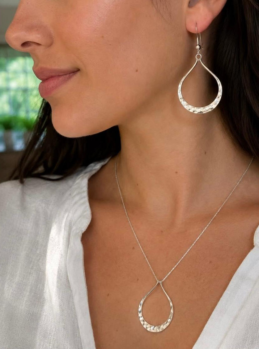 Thumbnail: Lagoon Necklace