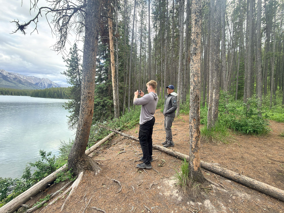 Nice, quick Hike around Johnson Lake