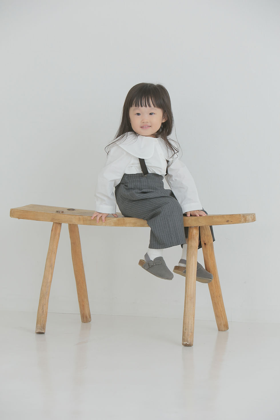 サムネイル： Suede Sandals