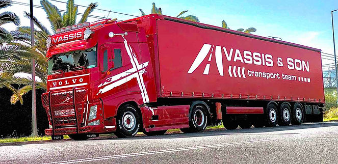 Φορτηγό Vassis & Son με ανεφοδιασμό καυσίμων από το ιδιωτικό πρατήριο MG Trans