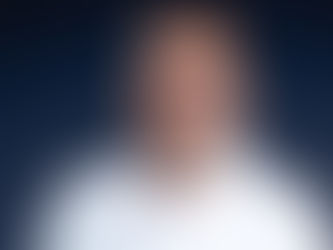 A ADMIRÁVEL TRAJETÓRIA DO BIÓLOGO DR. TIAGO DONIZETTI E OS AVANÇOS DO LABORATÓRIO BIOMED