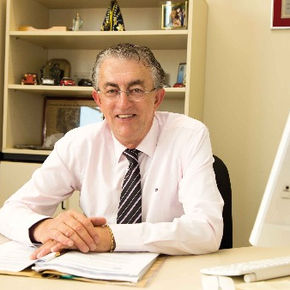 Guarda Municipal efetua disparo de arma de fogo contra motociclista e acaba atingindo uma idosa que passava pelo local