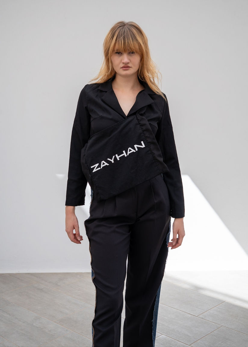 Sac en bandoulière noir recyclé Zayhan – accessoire artisanal en édition limitée