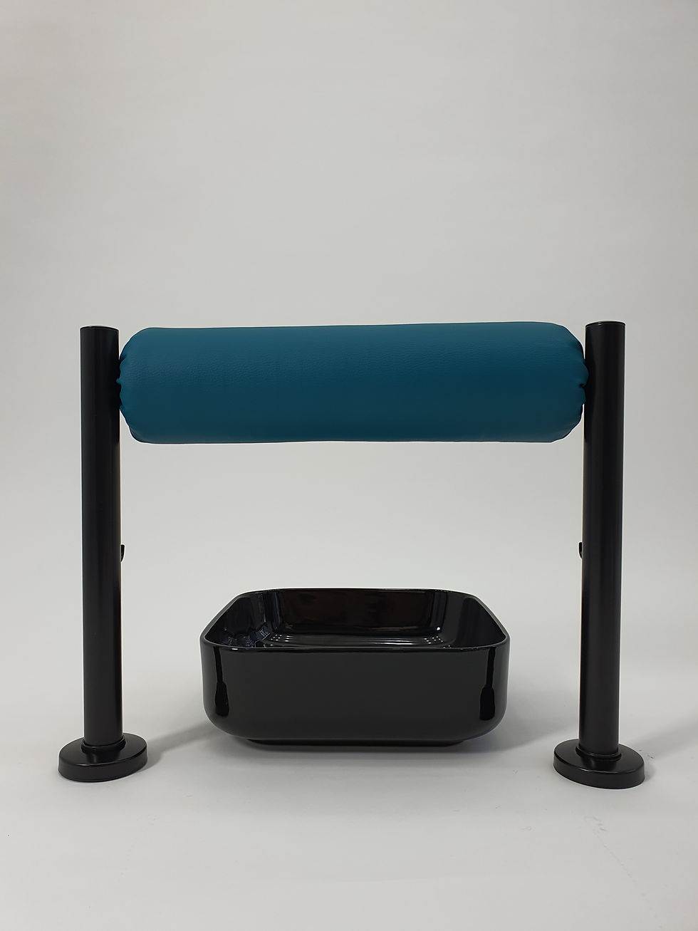 Thumbnail: Pedicure black shower tray