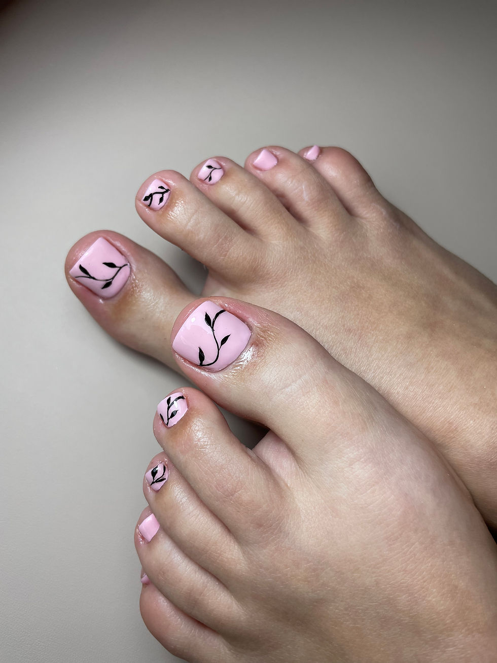 Miniatura: 15.05.2026 Szkolenie PEDICURE FREZARKOWY stylizacja hybrydowa z Justyną Owsianką