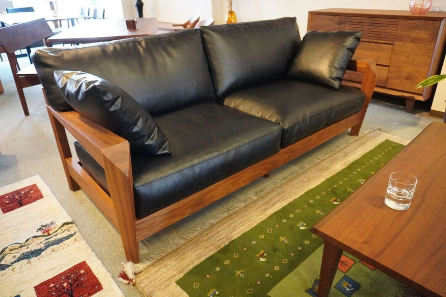 ウォールナット無垢ソファ