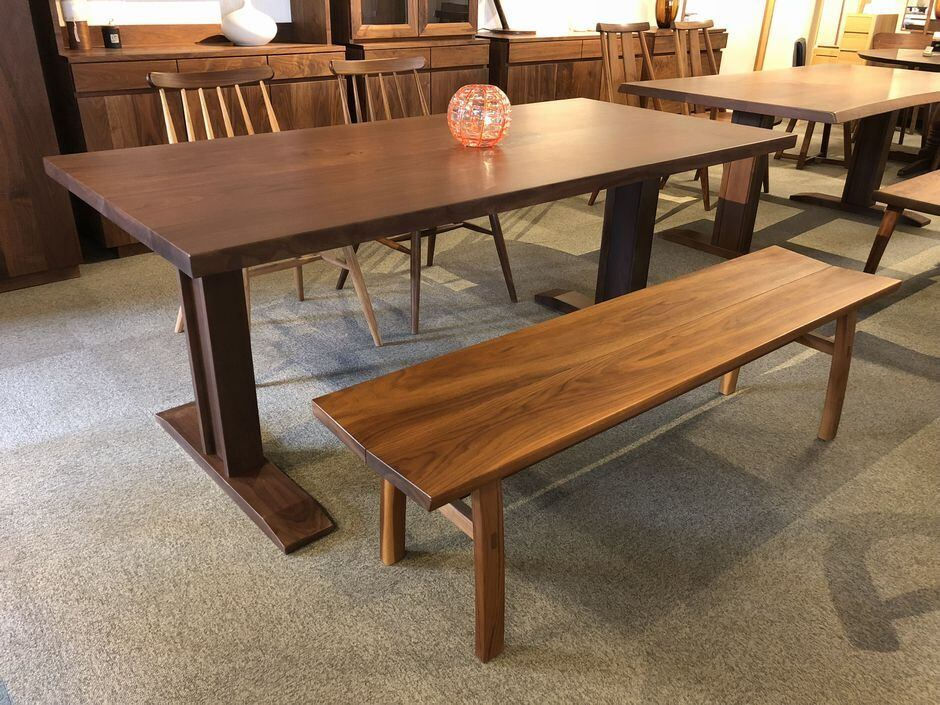 ウォールナット無垢テーブル