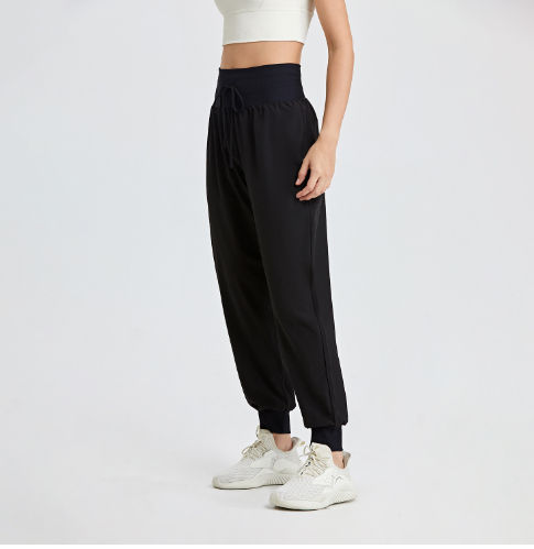 Chic Loose Yoga Harem Pants with Pockets
