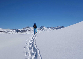 Schneeschuhwanderung.jpeg