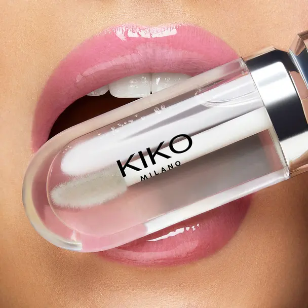 Lèvres brillantes avec gloss KIKO Milano