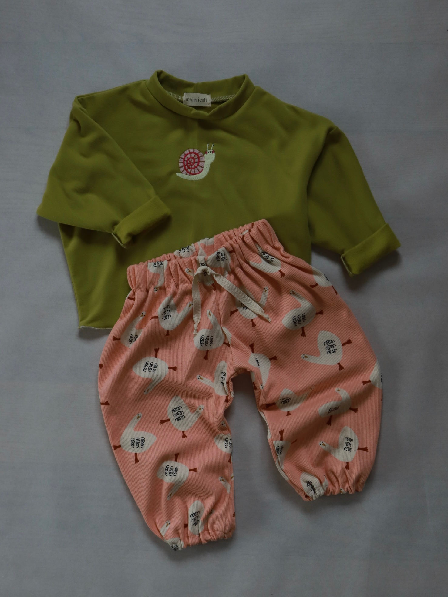 Sweater Schnecke limette