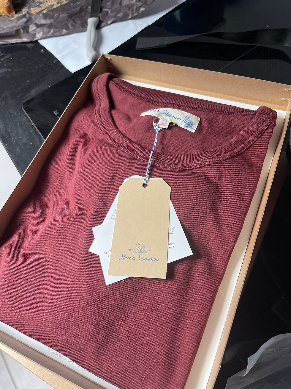 Merz b. Schwanen T - Shirt 1950's zusammengelegt im Karton zu kaufen in der Schweiz bei Indigo Heritage