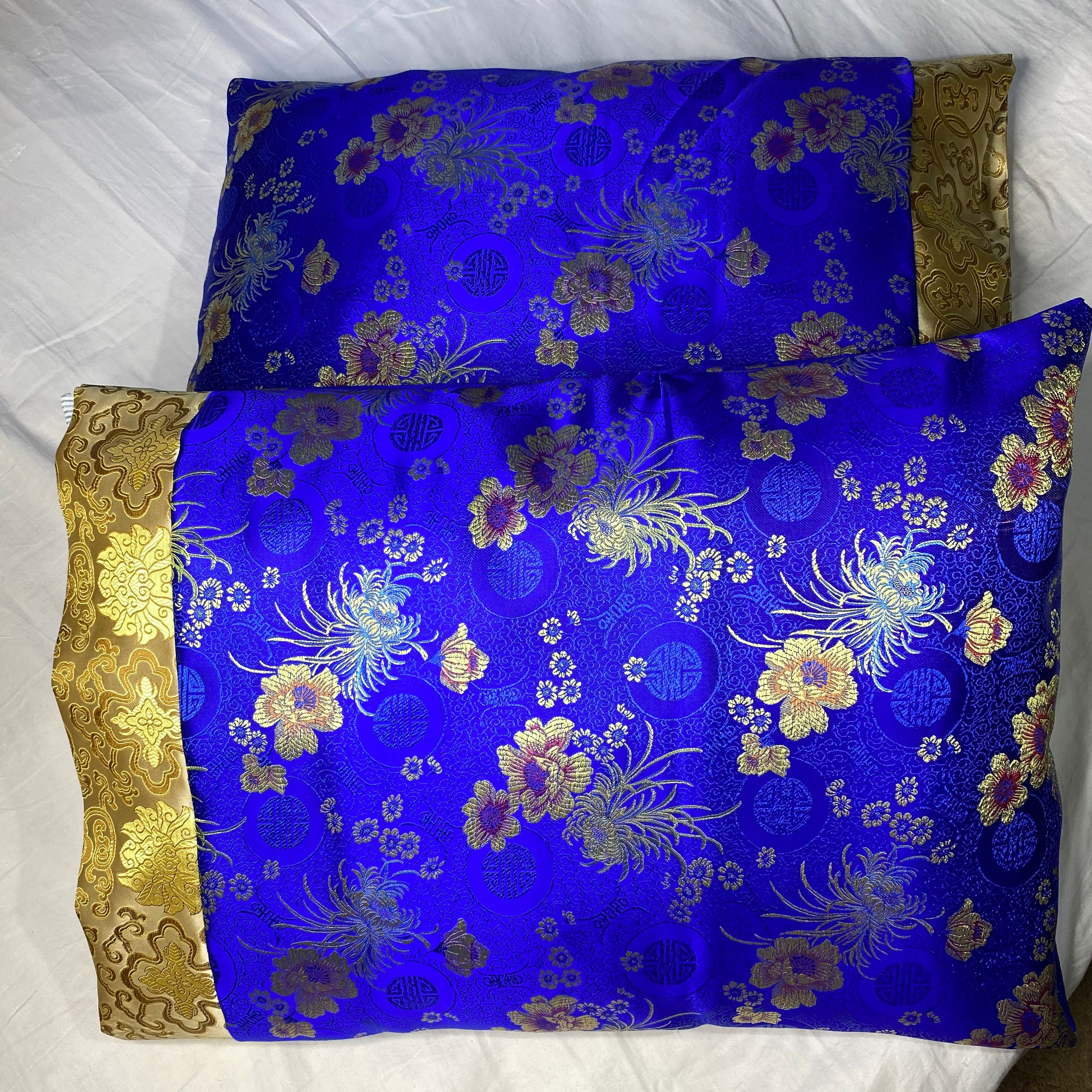 Silk pillowcase