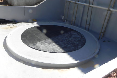 Tanque com lençol de borracha