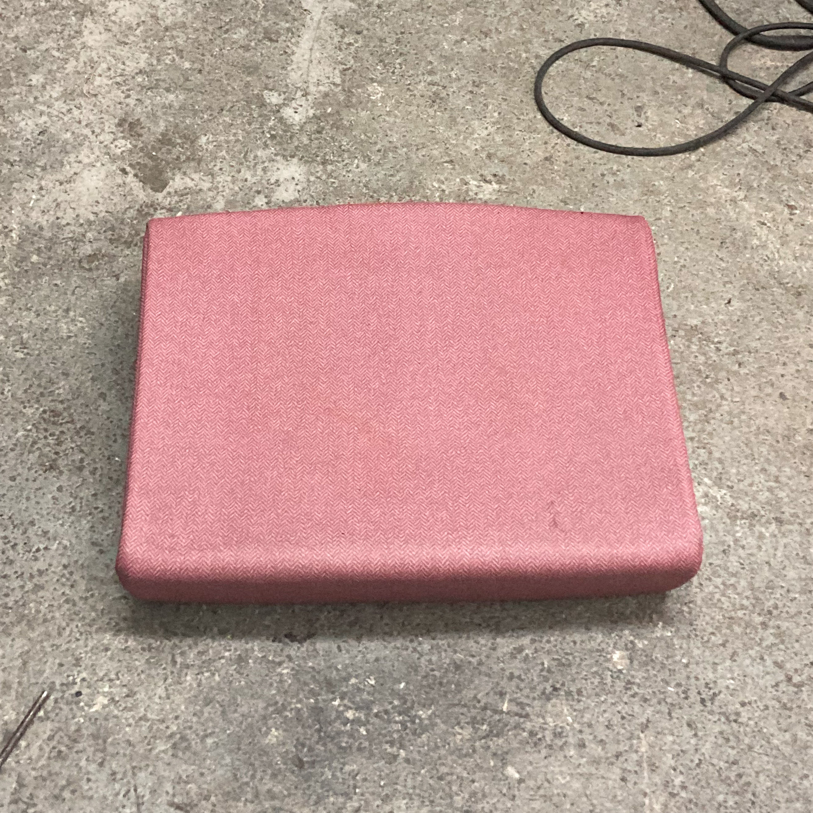 九巴粉紅 Lazzerini 坐墊