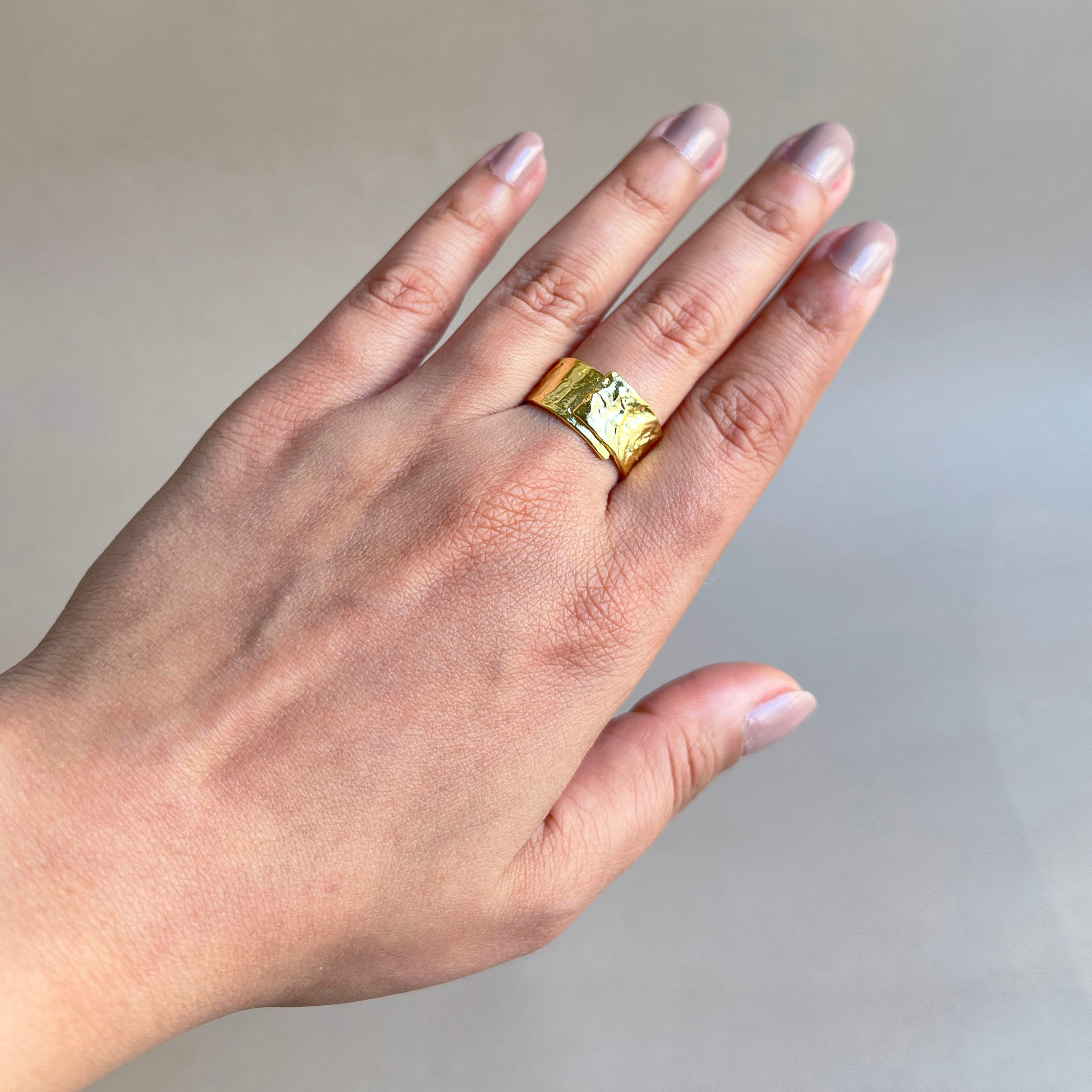 Vintage Band Ring | Gold