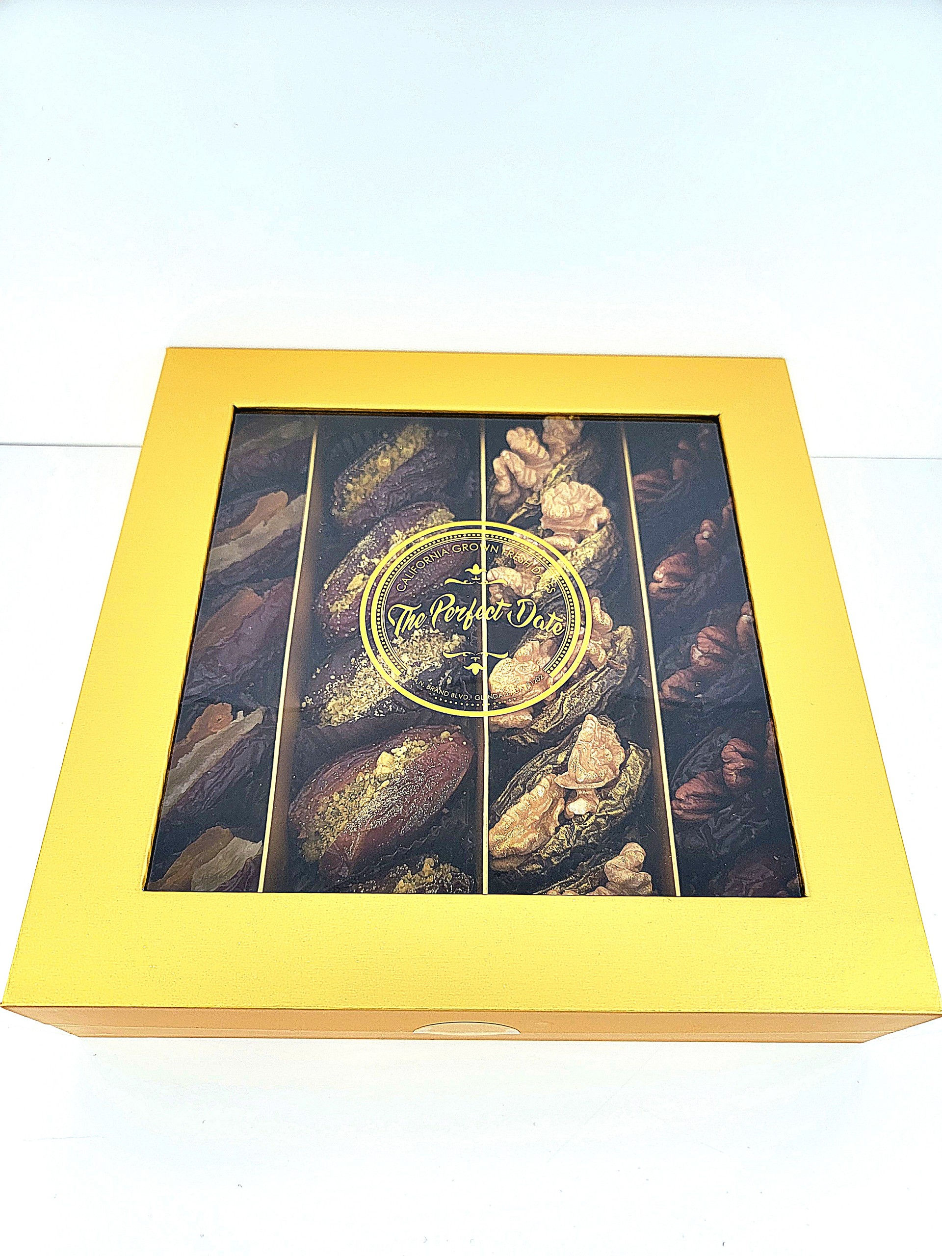 Large Box Stuffed Medjool Dates (20 assorted pieces)