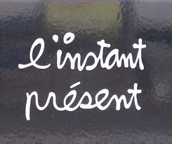 instant présent, ici et maintenant soutien psy Angoulême Charente Hélène GORRIDGE GROS psychothérapeute thérapie individuelle thérapie de couple dépression anxiété enfance trauma confiance en soi émotion corps crise