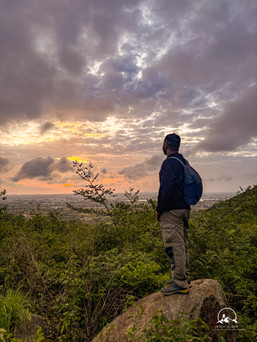Pause amidst the climb, inhale the crisp mountain air, and let Skandagiri’s serene beauty refill your energy.