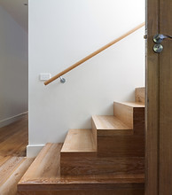 Hölzerne Treppen