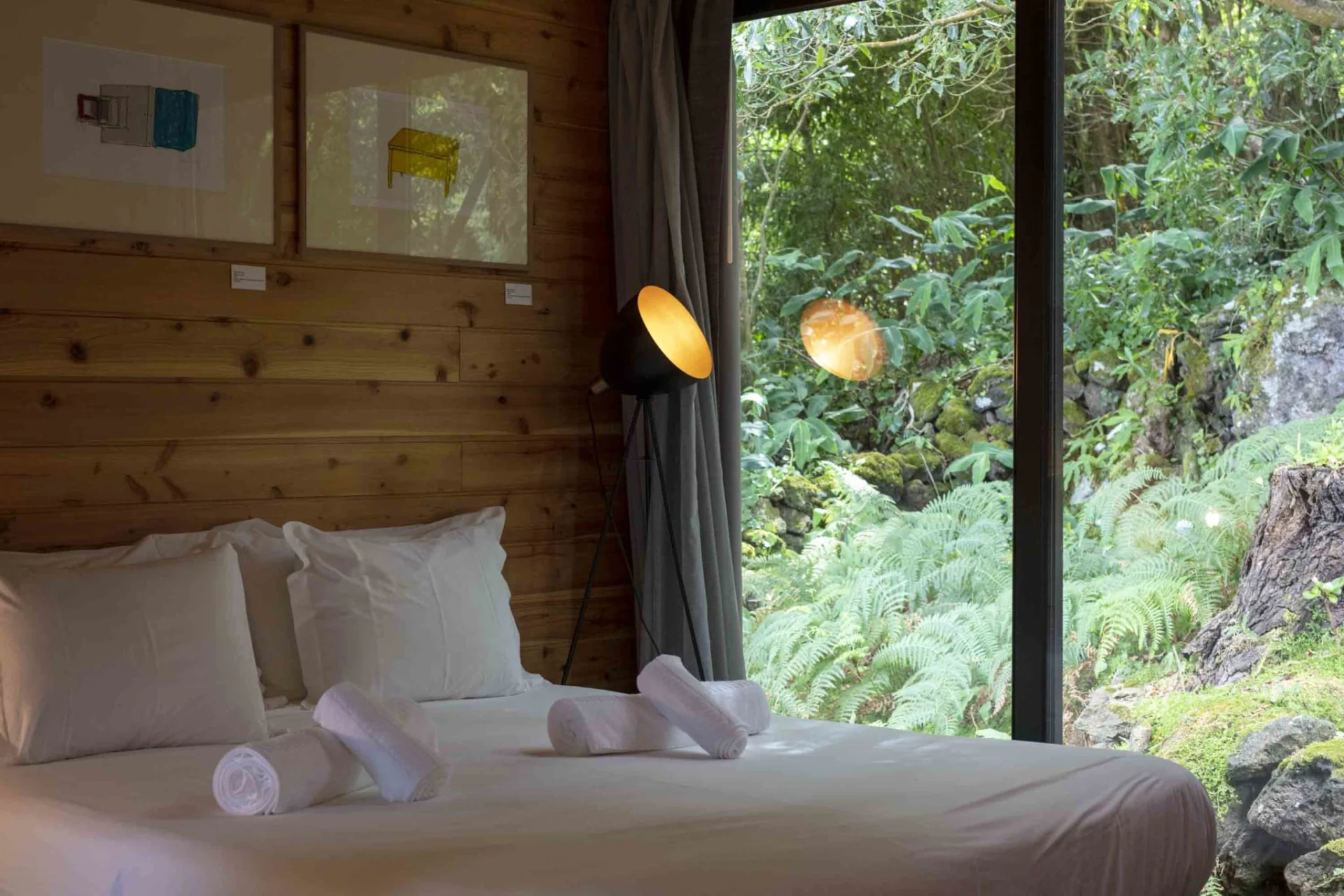 Cozy room at Caparica Azores Ecolodge.