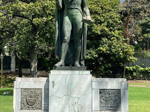 Monumento Jorge Canning, Plaza Mitre, Recoleta, Buenos Aires, Argentina